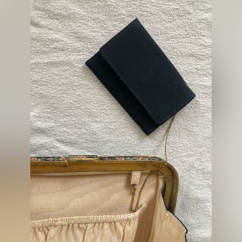 Vintage Floral Tapestry Clutch - Picture 9 of 13